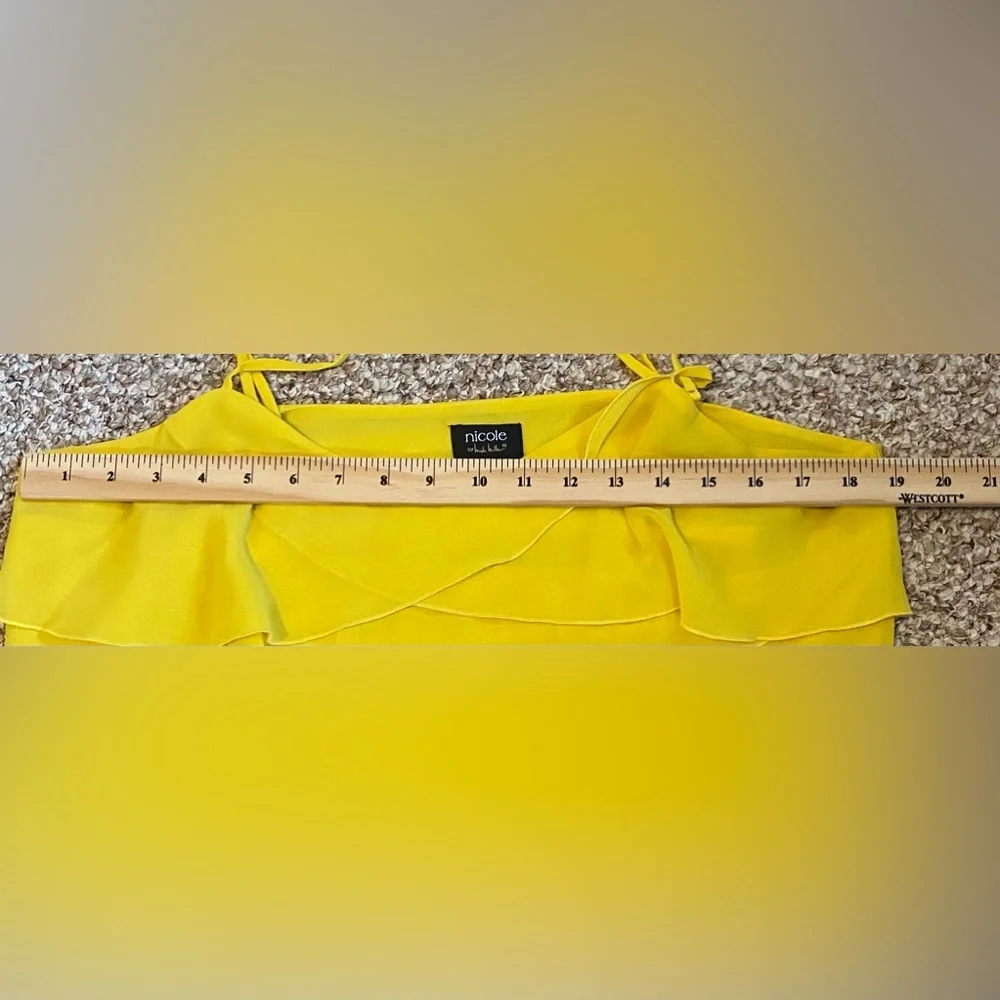 Nicole Yellow Blouse - Picture 4 of 7